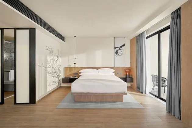 Oda, 1 En Büyük (King) Boy Yatak, Sigara İçilmez, Balkon