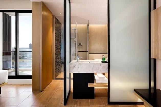Oda, 2 Tek Kişilik Yatak, Sigara İçilmez (One bathroom)