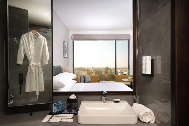 Premium Oda, 1 En Büyük (King) Boy Yatak ve Çekyat, Sigara İçilmez, Şehir Manzaralı