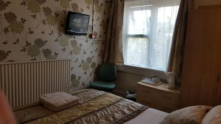 Economy Tek Büyük Yataklı Oda, 1 Çift Kişilik Yatak, Banyolu/Duşlu (104)