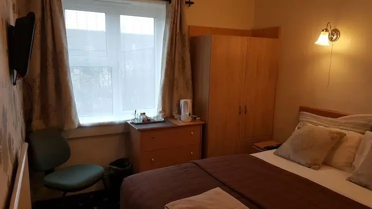 Economy Tek Büyük Yataklı Oda, 1 Çift Kişilik Yatak, Banyolu/Duşlu (104)