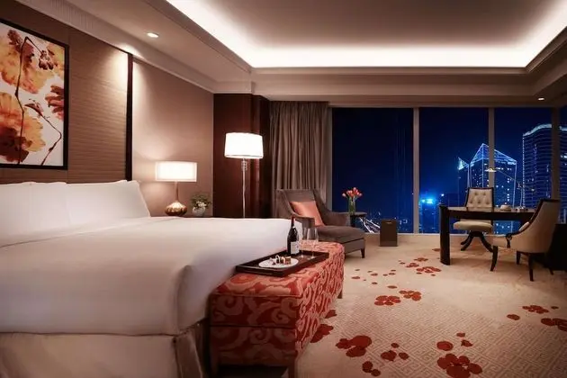Fairmont Gold, Grand Oda, 1 En Büyük (King) Boy Yatak