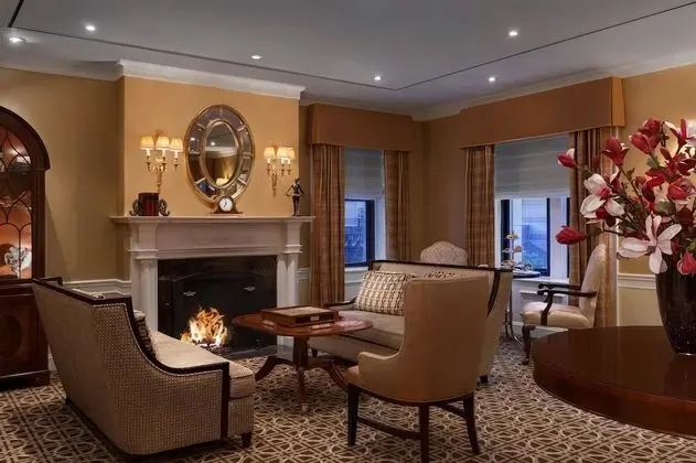 Tek Büyük Yataklı Oda, 2 Çift Kişilik Yatak (Fairmont Gold, City or Interior view)