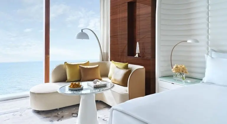 Fairmont Gold, Club Oda, Deniz Manzaralı
