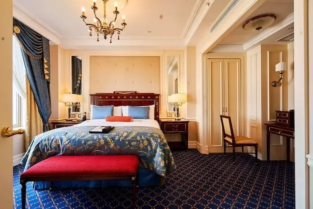 Fairmont Gold, Junior Süit