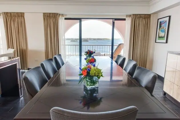 Çatı Katı Süiti (Penthouse), 1 En Büyük (King) Boy Yatak