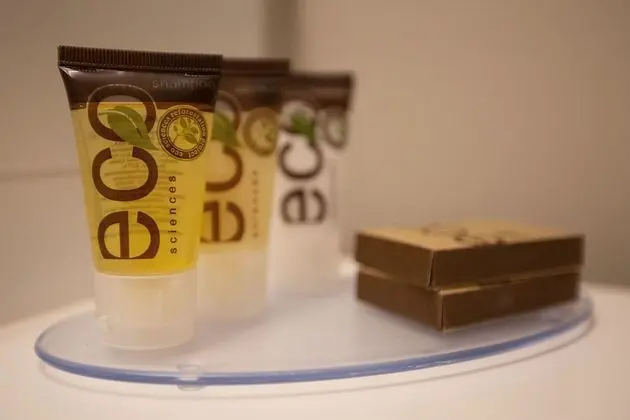 Classic Oda, 2 Büyük (Queen) Boy Yatak, Havuz Manzaralı