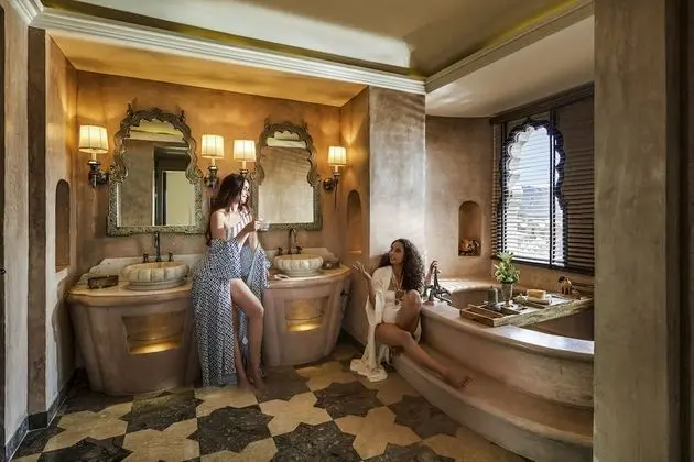 Deluxe Oda, 1 Çift Kişilik Yatak