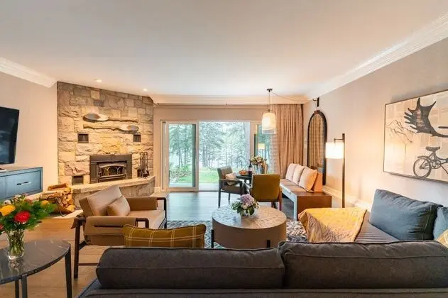 Luxury Süit (2 Double beds, Lakefront)