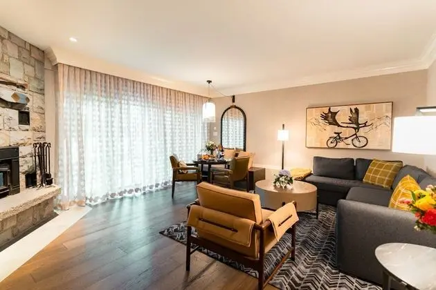 Luxury Süit (2 Double beds, Lakefront)