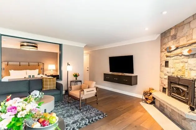 Luxury Süit (2 Double beds, Lakefront)