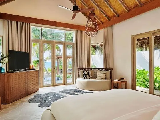 Beach Sunrise Villa with Private Pool (Personal Villa Host)