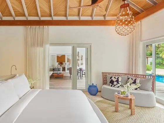Three Bedroom Beach Sunset Villa with Private Pool (Private Villa Host and Minibar)