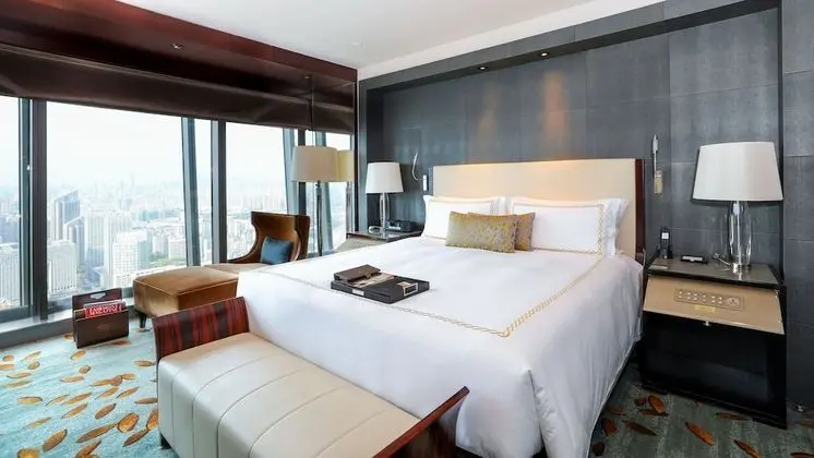 Fairmont Gold, Oda, 1 En Büyük (King) Boy Yatak