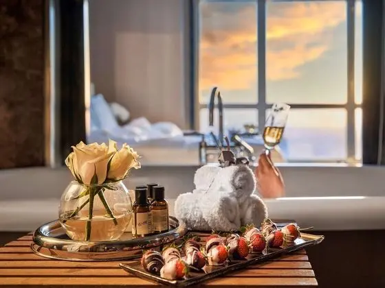 Fairmont Gold, Signature Tek Büyük Yataklı Oda, 1 Çift Kişilik Yatak, Sigara İçilmez