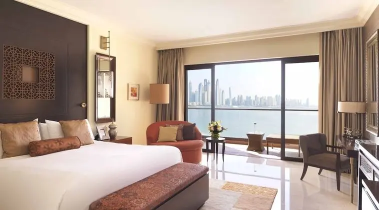Fairmont Serenity Room, with Balcony, Spa Access