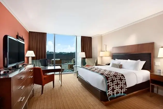 Fairmont King, Oda, Şehir Manzaralı