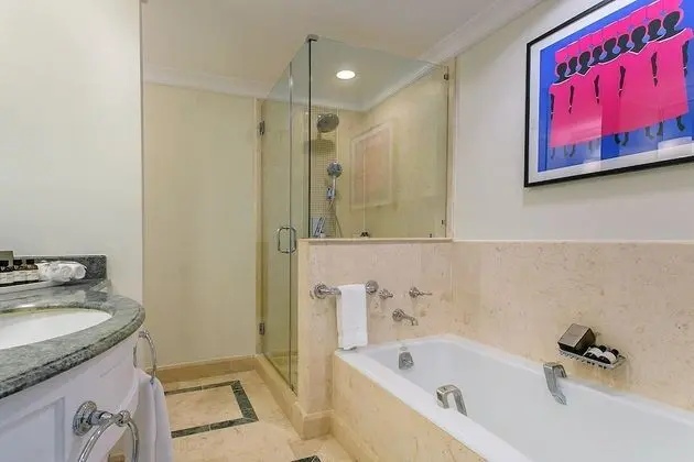Luxury Oda, 1 En Büyük (King) Boy Yatak, Okyanusa Sıfır