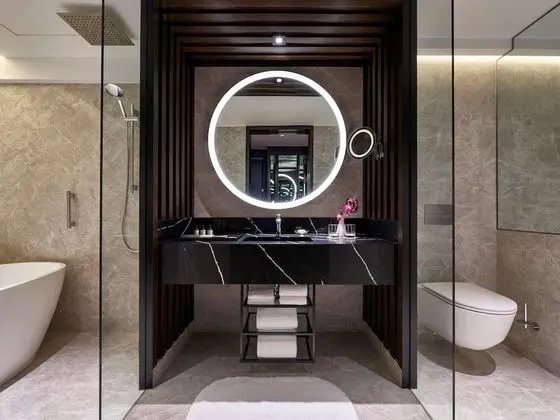Deluxe Oda, 1 En Büyük (King) Boy Yatak, Balkon, Liman Manzaralı (Harbour)