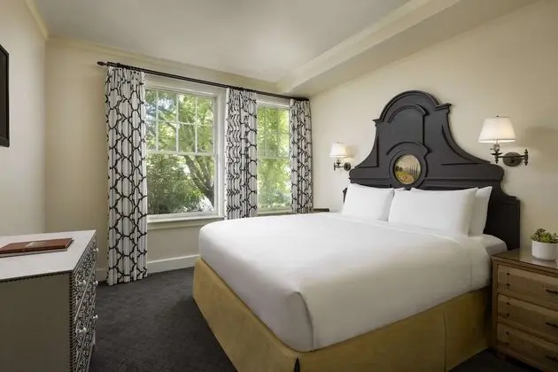 Fairmont Queen, Sigara İçilmez