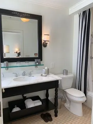 Fairmont Queen, Sigara İçilmez