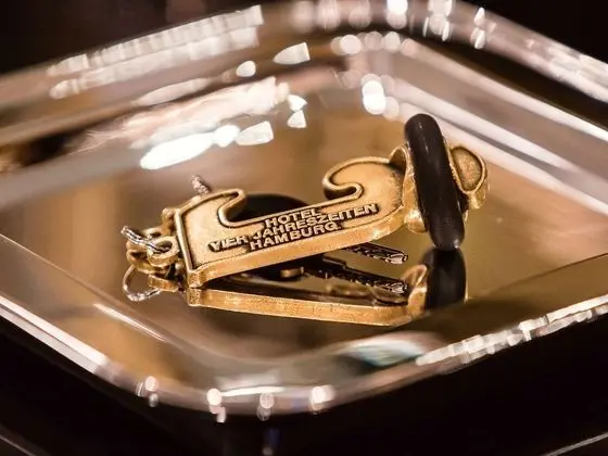 Deluxe Tek Büyük Yataklı Oda, 1 Çift Kişilik Yatak, Göl Manzaralı