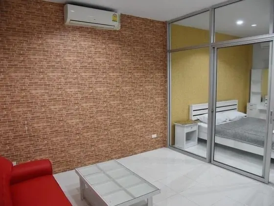 One Bedroom Apartment