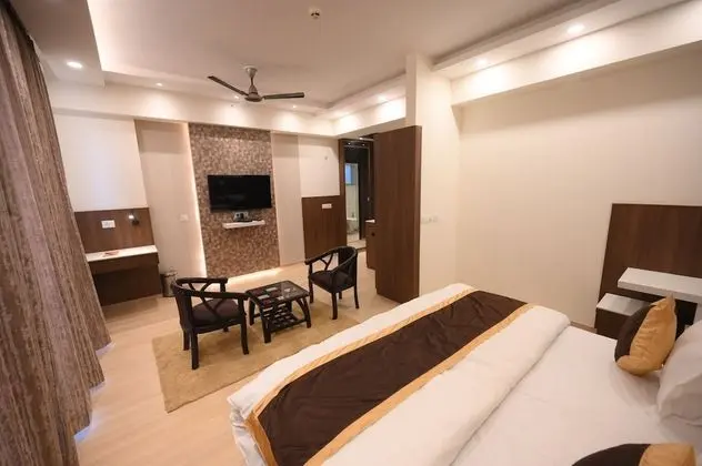 Deluxe Tek Büyük Yataklı Oda, 1 Yatak Odası, Sigara İçilmez, Şehir Manzaralı
