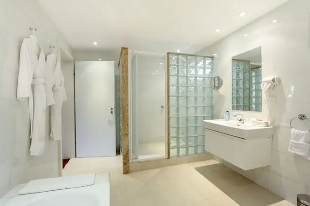 Premium Oda, 1 En Büyük (King) Boy Yatak, Balkon