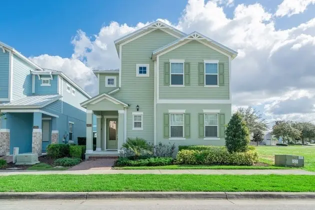 Villa (1472FAIRVIEW)