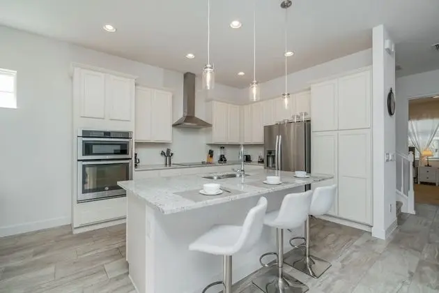 Villa (1472FAIRVIEW)