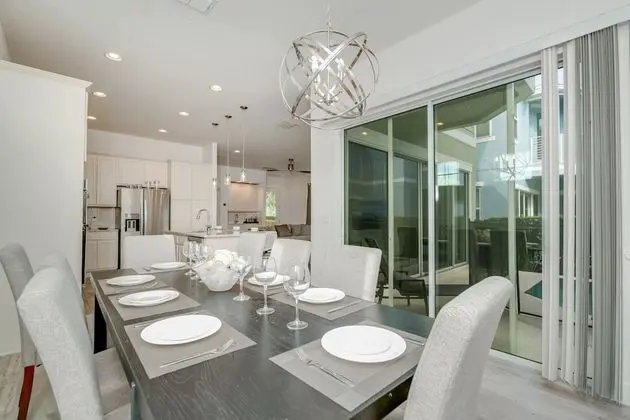 Villa (1472FAIRVIEW)
