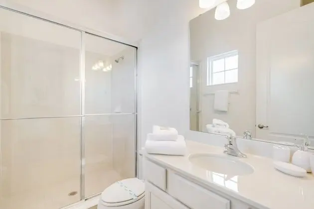 Villa (1472FAIRVIEW)