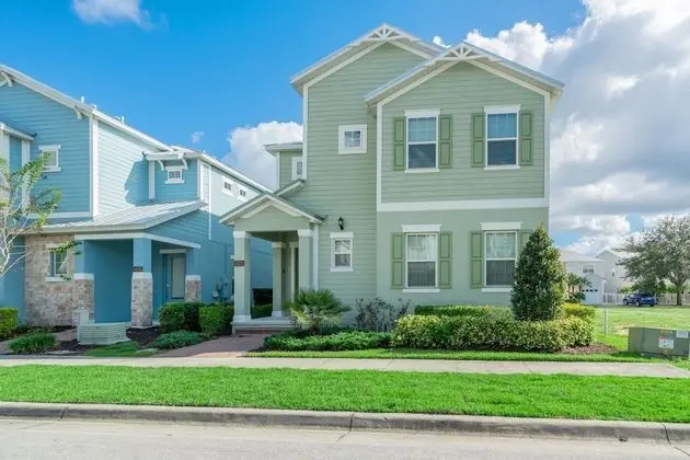 Villa (1472FAIRVIEW)