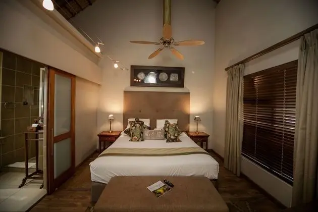 Luxury Oda