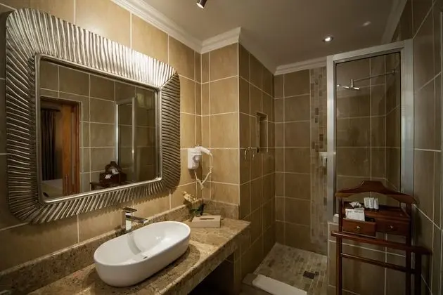 Luxury Oda