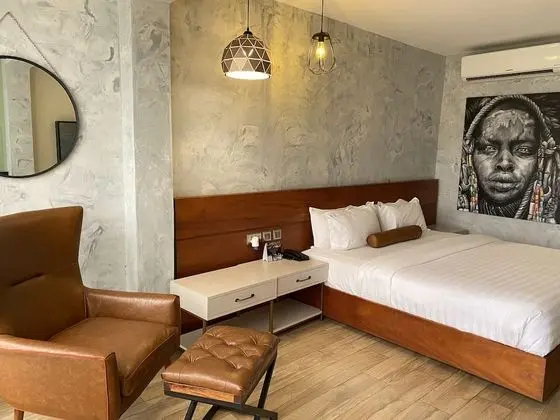 Deluxe Tek Büyük Yataklı Oda