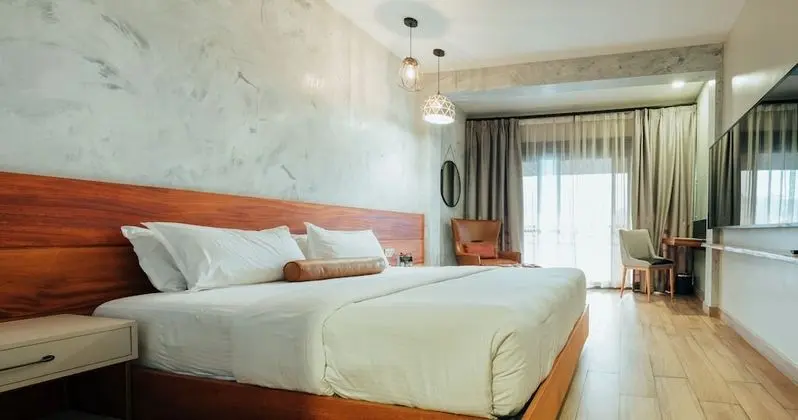 Deluxe Tek Büyük Yataklı Oda