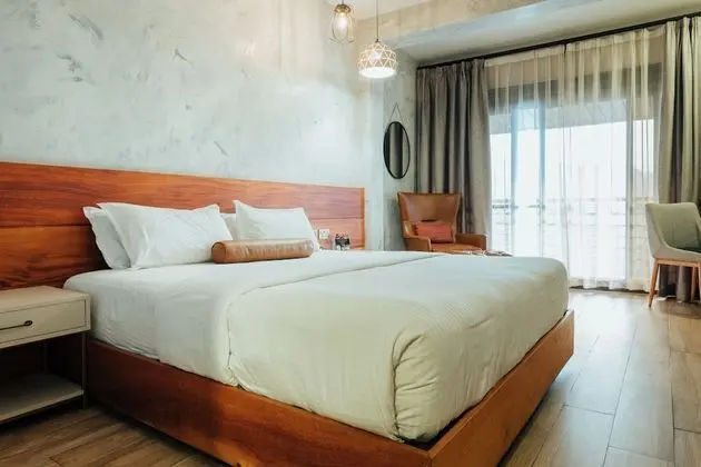 Deluxe Tek Büyük Yataklı Oda