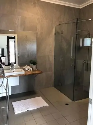 Deluxe Süit, 1 Yatak Odası, Banyolu/Duşlu, Tepe Manzaralı
