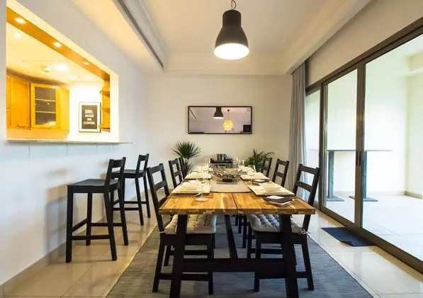 Luxury Villa (4 Bedrooms)