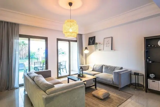 Luxury Villa (4 Bedrooms)