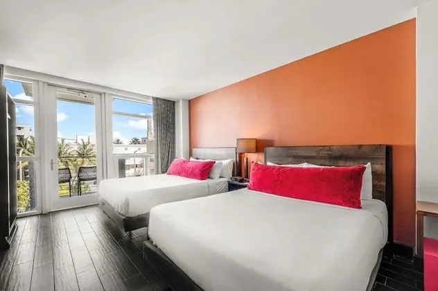 Deluxe Oda, 2 Çift Kişilik Yatak, Balkon