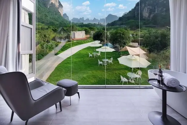 Panoramic Tek Büyük veya İki Ayrı Yataklı Oda