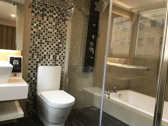 Deluxe Tek Büyük Yataklı Oda