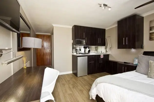 Self-catering Unit (Bath & Shower) Faith
