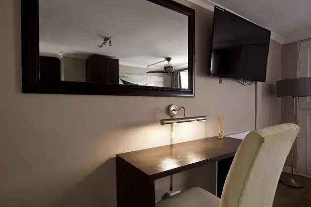Self-catering Unit (Shower) Hope