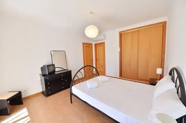 Family Apart Daire, 3 Yatak Odası, Teras, Havuz Manzaralı