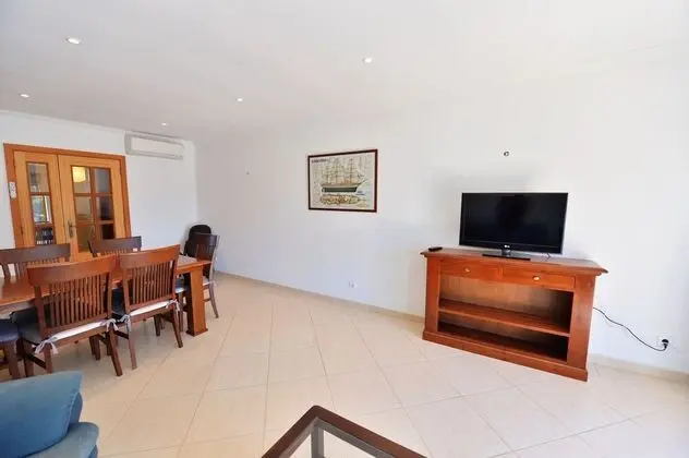 Family Apart Daire, 3 Yatak Odası, Teras, Havuz Manzaralı