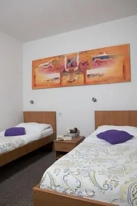 Economy İki Ayrı Yataklı Oda